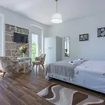 Einzigartige Mit Privatpool, Meerblick, Trampolin, Bikes Und Viele Wanderwege In Der Gegend Dom wakacyjny Jadranovo