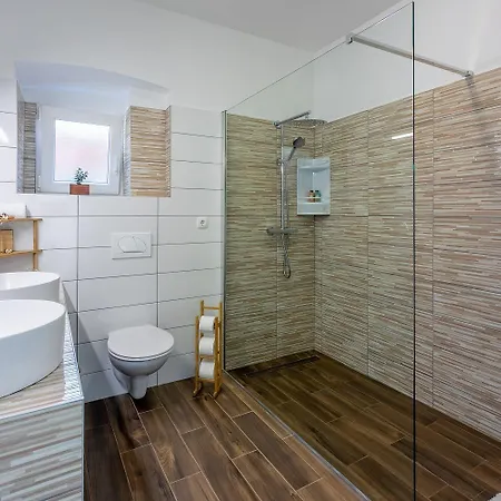 Einzigartige Mit Privatpool, Meerblick, Trampolin, Bikes Und Viele Wanderwege In Der Gegend Vakantiehuis *