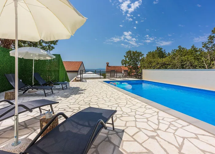 Einzigartige Mit Privatpool, Meerblick, Trampolin, Bikes Und Viele Wanderwege In Der Gegend Vakantiehuis