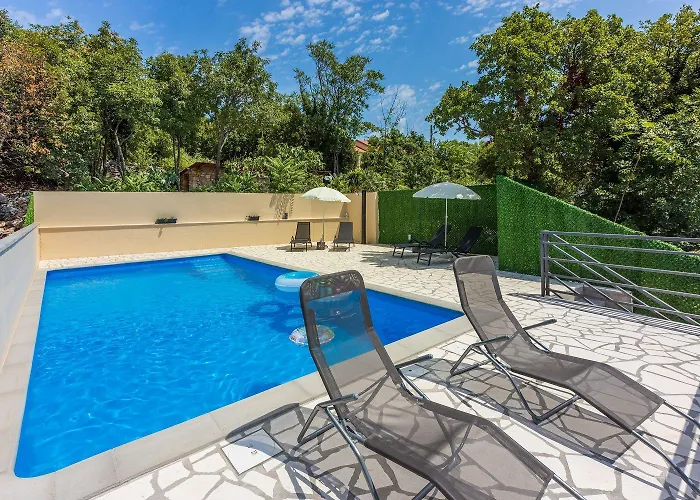 Einzigartige Mit Privatpool, Meerblick, Trampolin, Bikes Und Viele Wanderwege In Der Gegend Vakantiehuis