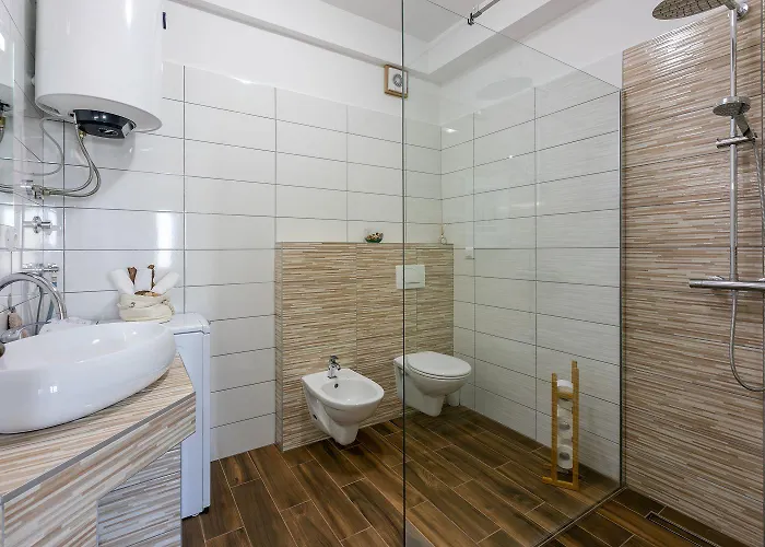 Vakantiehuis Einzigartige Mit Privatpool, Meerblick, Trampolin, Bikes Und Viele Wanderwege In Der Gegend