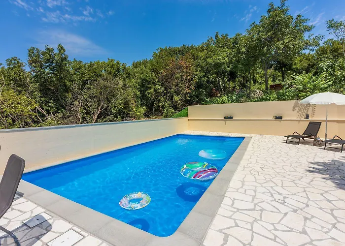 Einzigartige Mit Privatpool, Meerblick, Trampolin, Bikes Und Viele Wanderwege In Der Gegend * יאדראנובו
