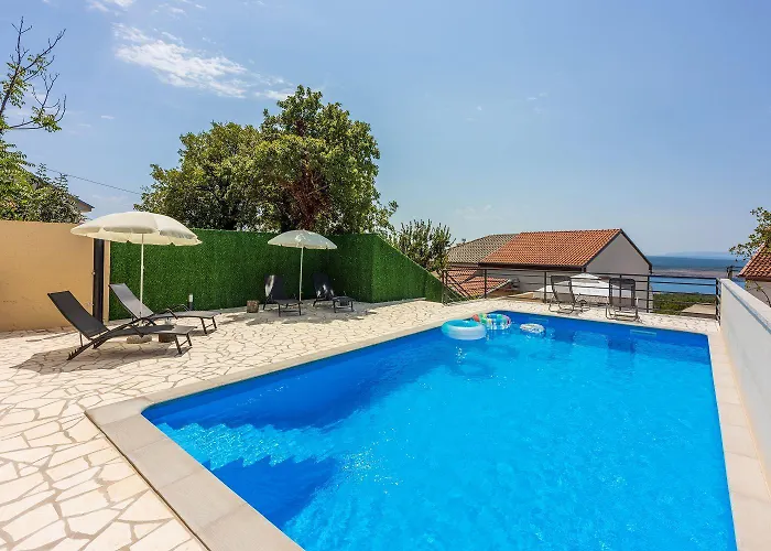 Einzigartige Mit Privatpool, Meerblick, Trampolin, Bikes Und Viele Wanderwege In Der Gegend * יאדראנובו