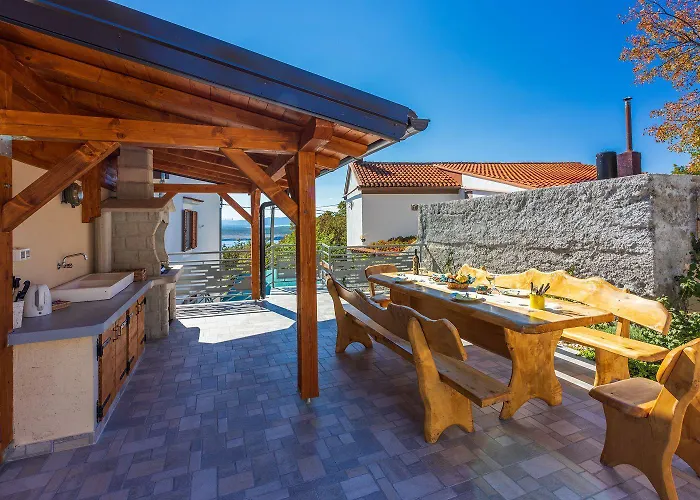 Einzigartige Mit Privatpool, Meerblick, Trampolin, Bikes Und Viele Wanderwege In Der Gegend * יאדראנובו