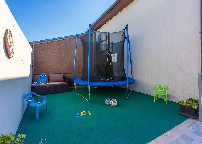 Einzigartige Mit Privatpool, Meerblick, Trampolin, Bikes Und Viele Wanderwege In Der Gegend בית נופש